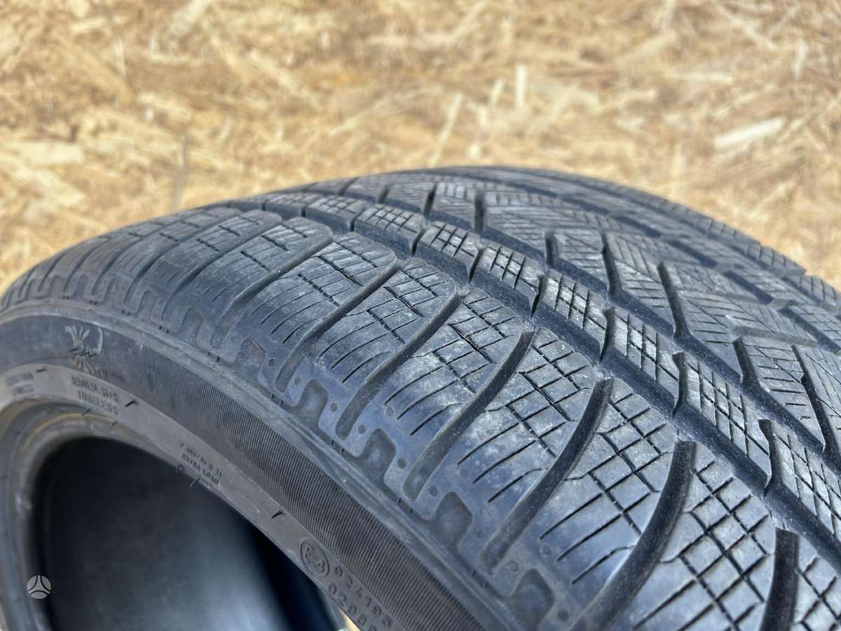 Pirelli Scorpion Winter, зимние 305/35 R21