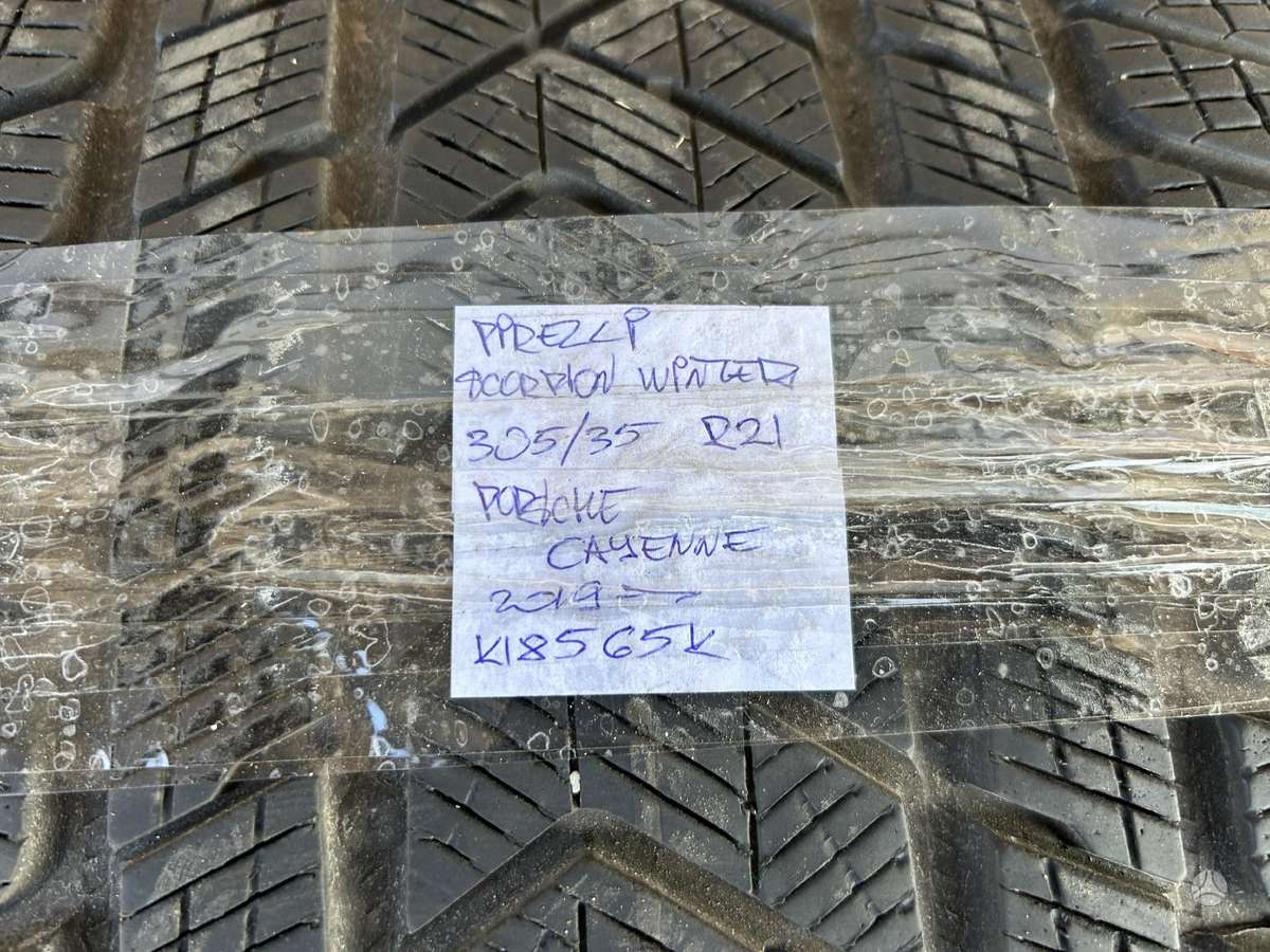 Pirelli Scorpion Winter, winter 305/35 R21