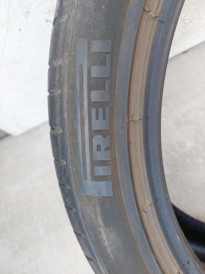 Pirelli P Zero, vasaras 275/40 R22