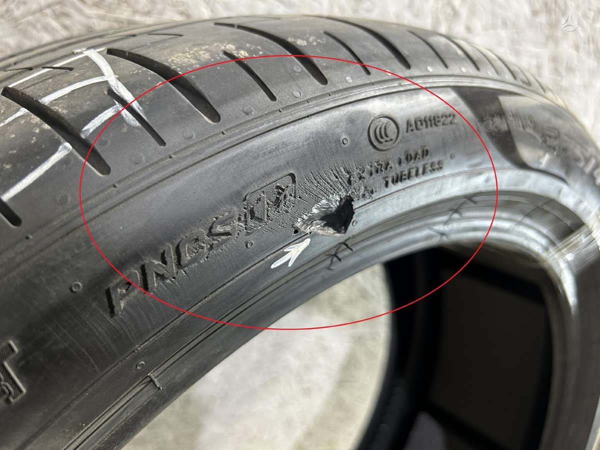 Pirelli P Zero, vasaras 275/40 R22