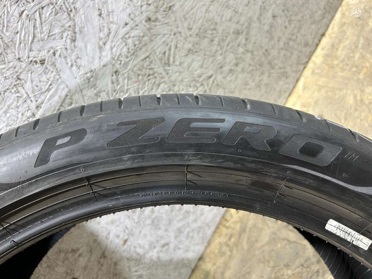 Pirelli P Zero, vasaras 275/40 R22