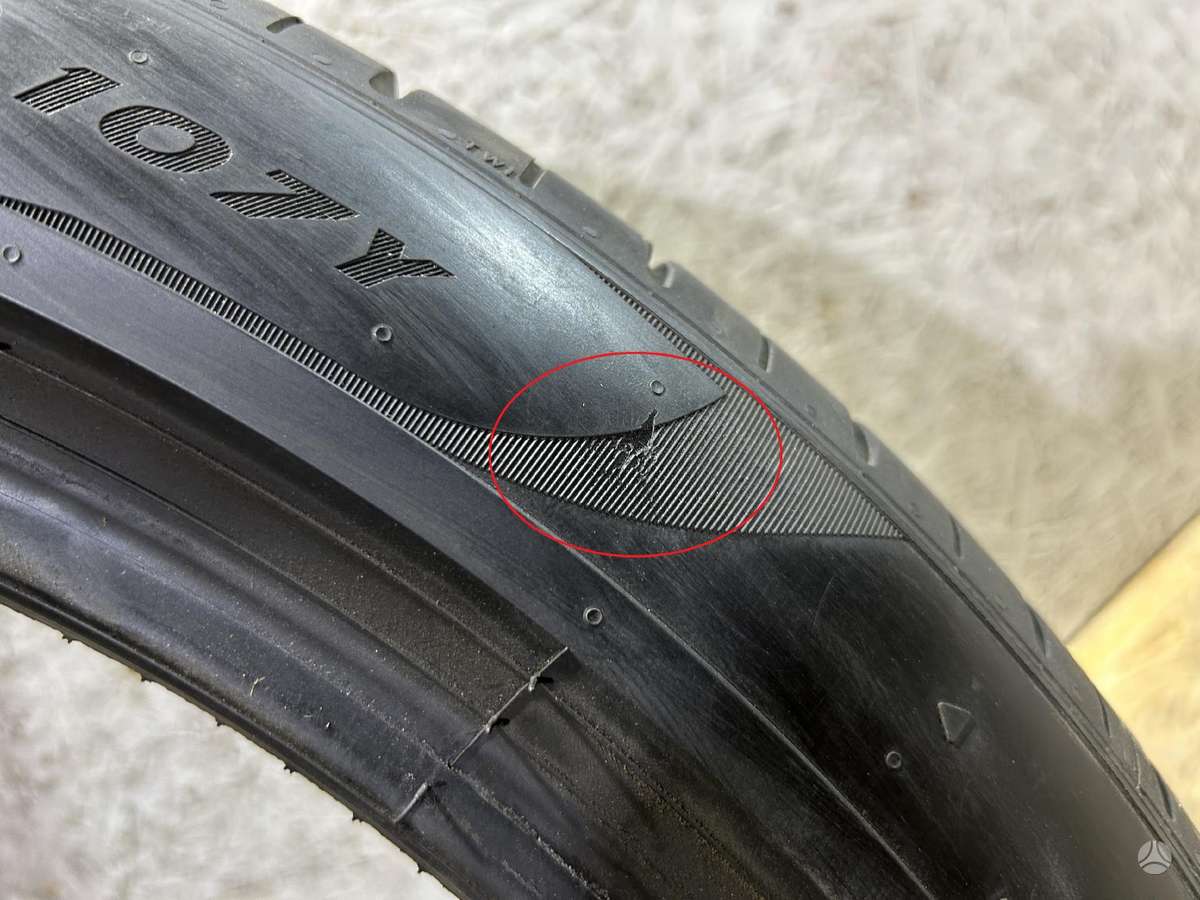 Pirelli P Zero, летние 275/40 R22