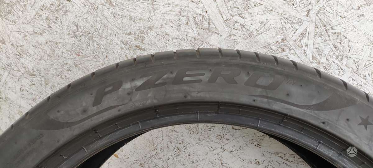 Pirelli P Zero, vasaras 275/40 R22