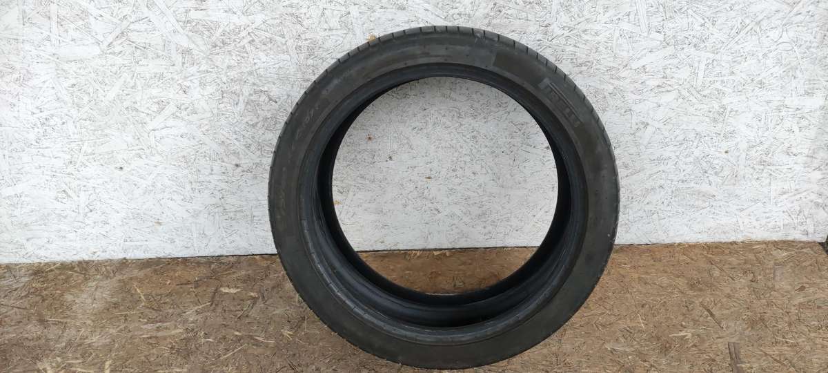 Pirelli P Zero, vasaras 275/40 R22