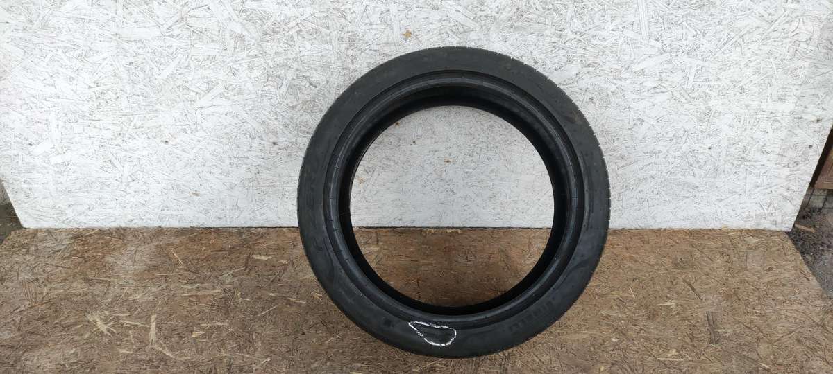 Pirelli P Zero, vasaras 275/40 R22