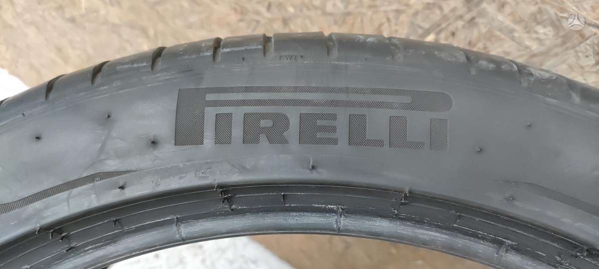 Pirelli P Zero, vasaras 275/40 R22