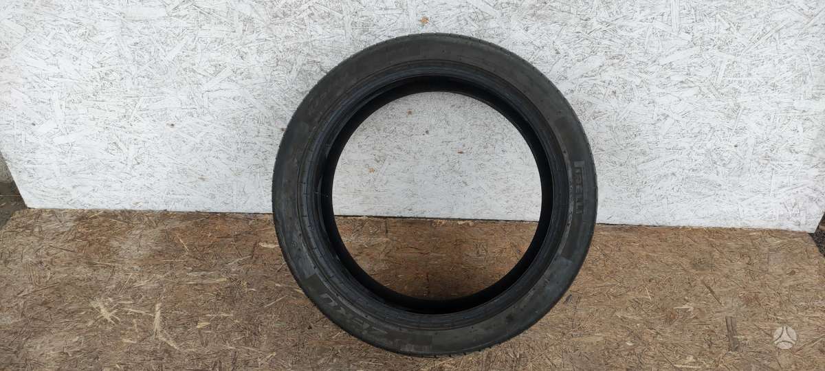 Pirelli P Zero, летние 275/40 R22