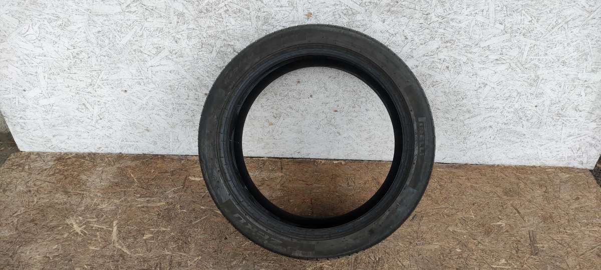 Pirelli P Zero, vasaras 275/40 R22