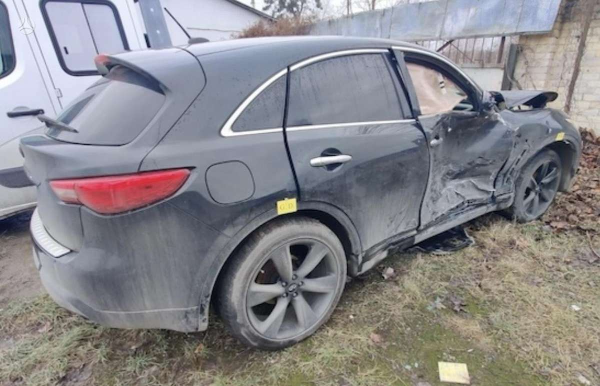 Infiniti FX35 по частям