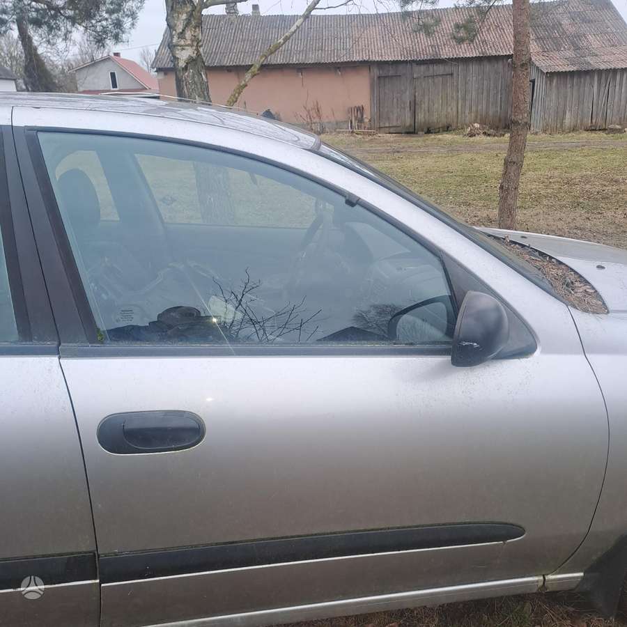 Nissan Almera engine