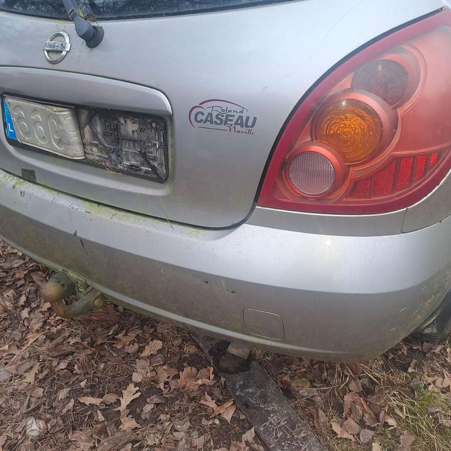 Nissan Almera engine