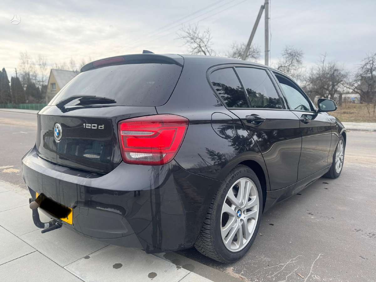 BMW 120