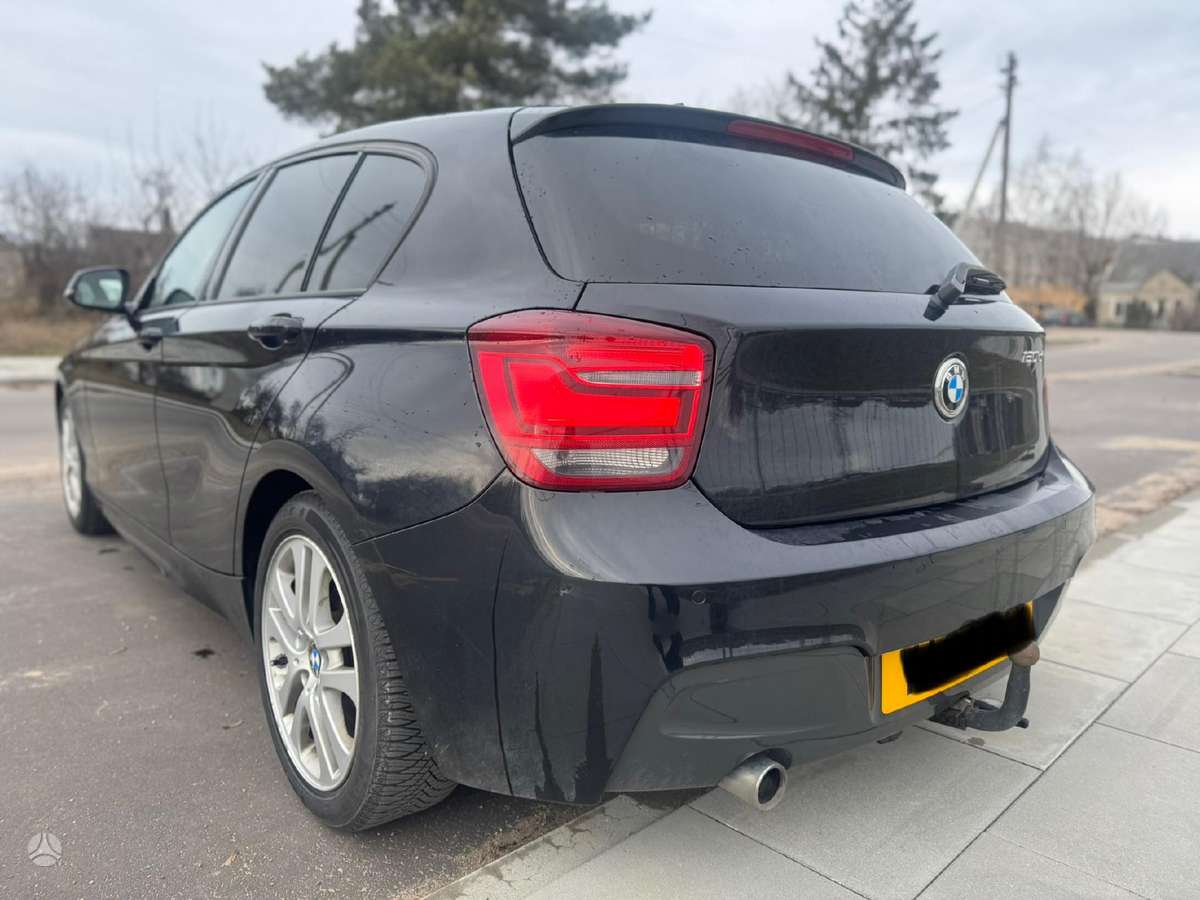 BMW 120