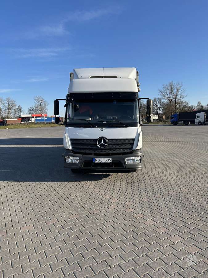 Mercedes-Benz Atego, бортовые с шторами