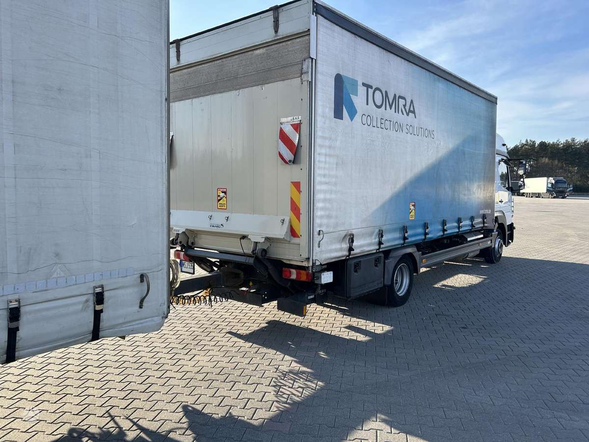 Mercedes-Benz Atego, бортовые с шторами
