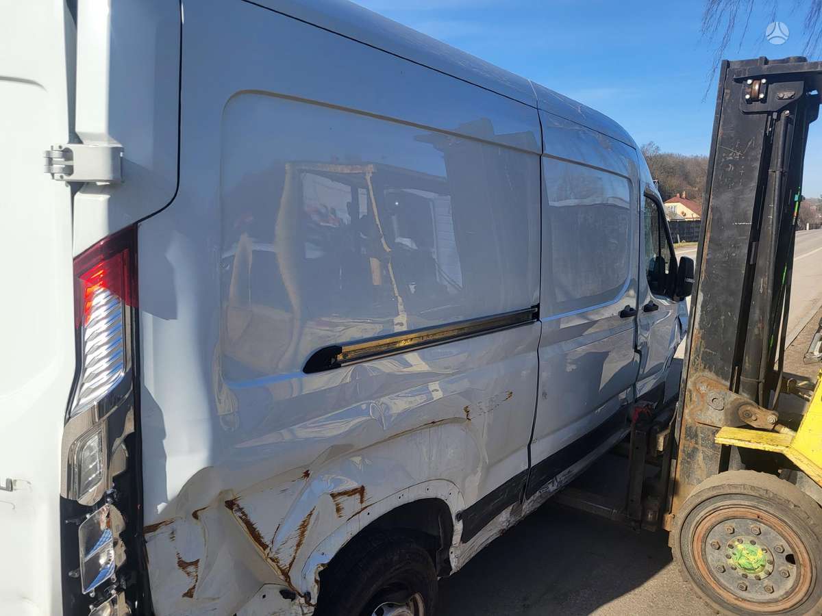 SAIC MAXUS EV80 dalimis
