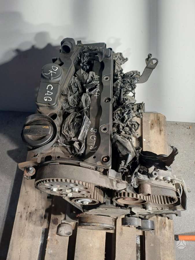 Audi A4, CAG, engine