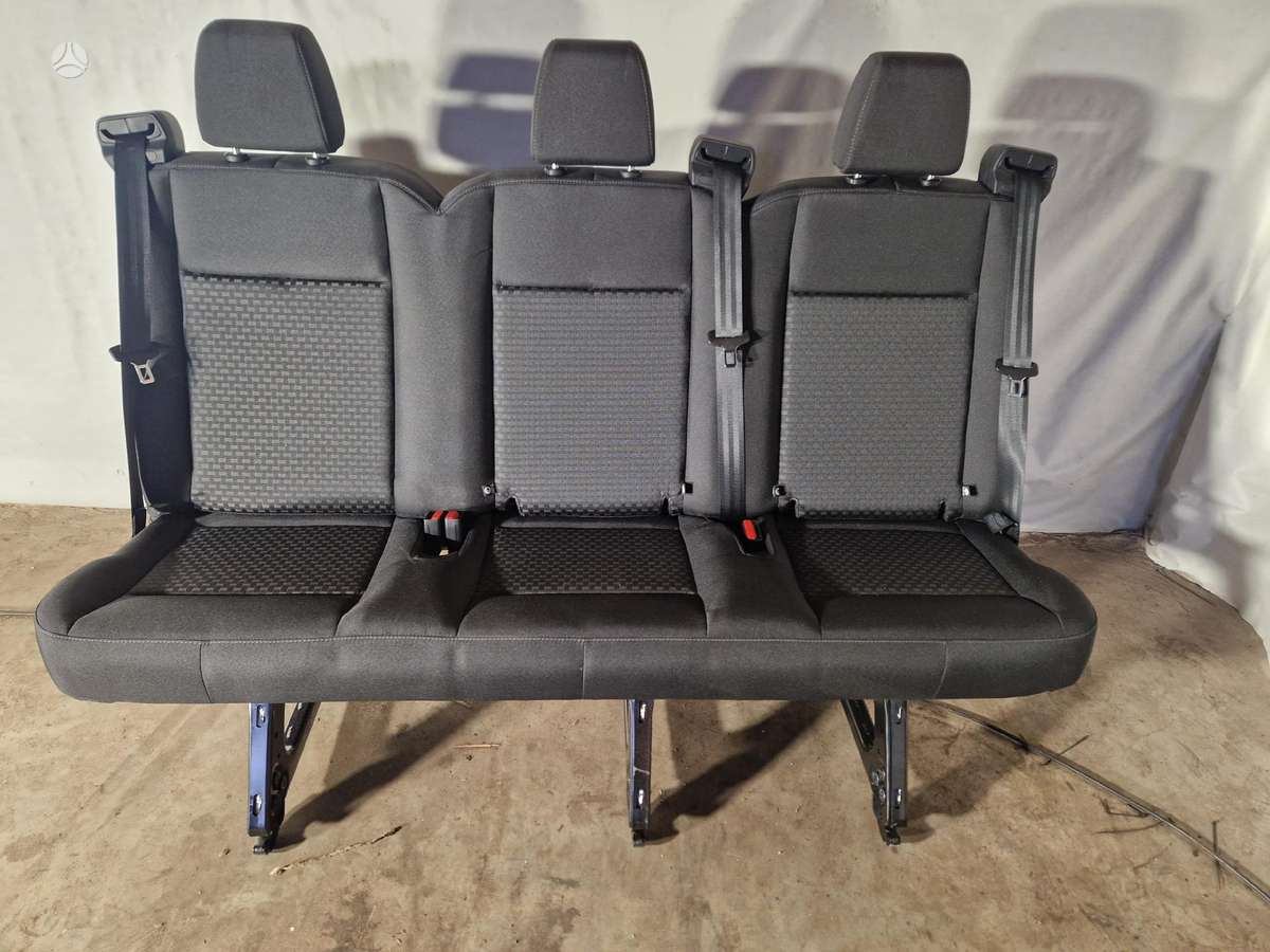 Ford Transit, passenger vans