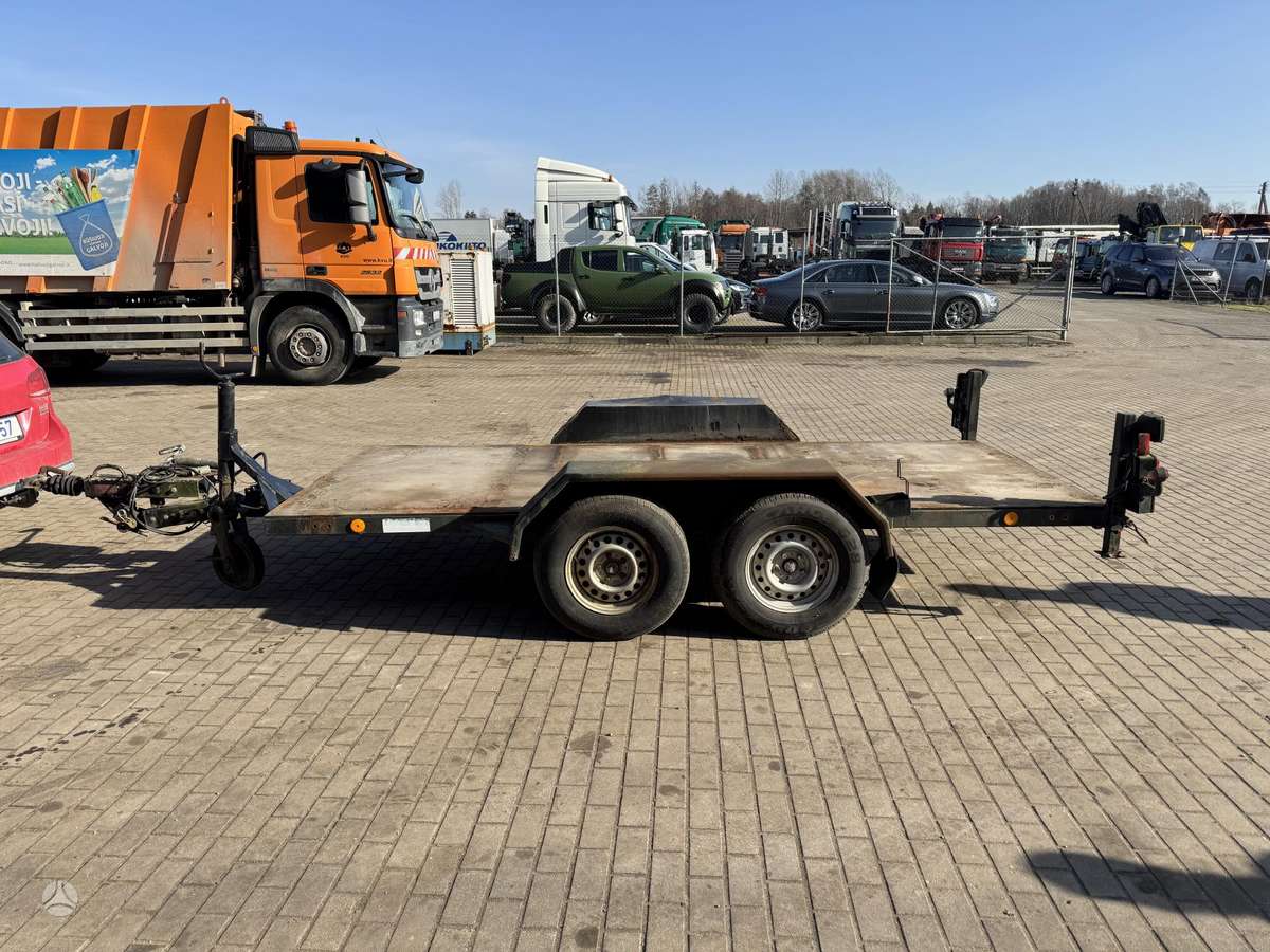 Blomenroehr D-59590, platformos