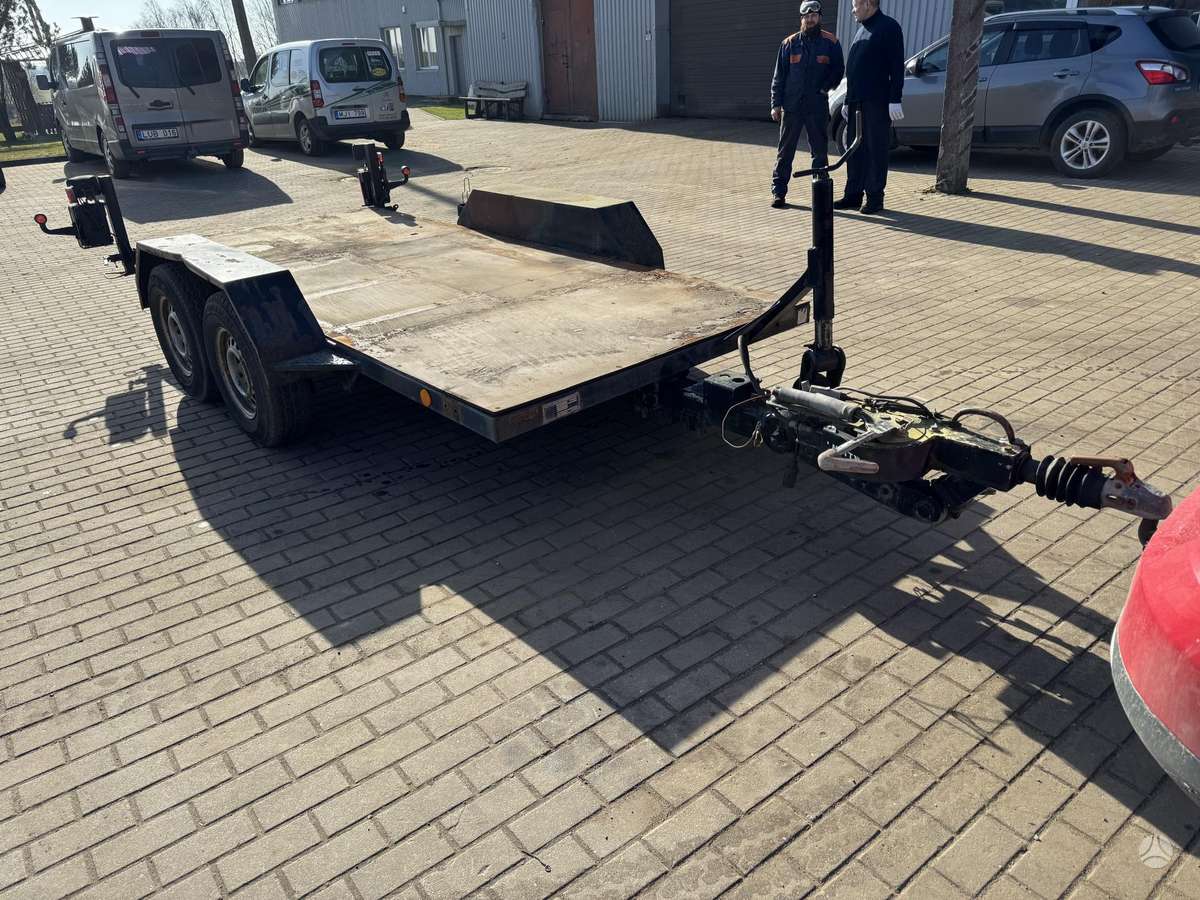 Blomenroehr D-59590, flatbed