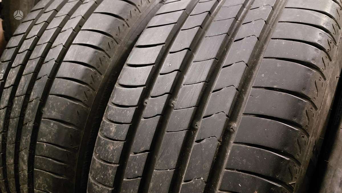 Kumho Ecsta, vasarinės 215/45 R16