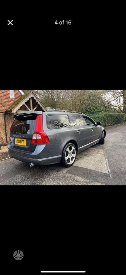Volvo V70 R design