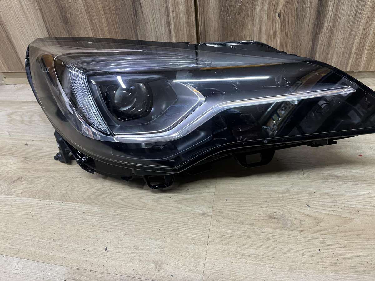 Opel Astra lights
