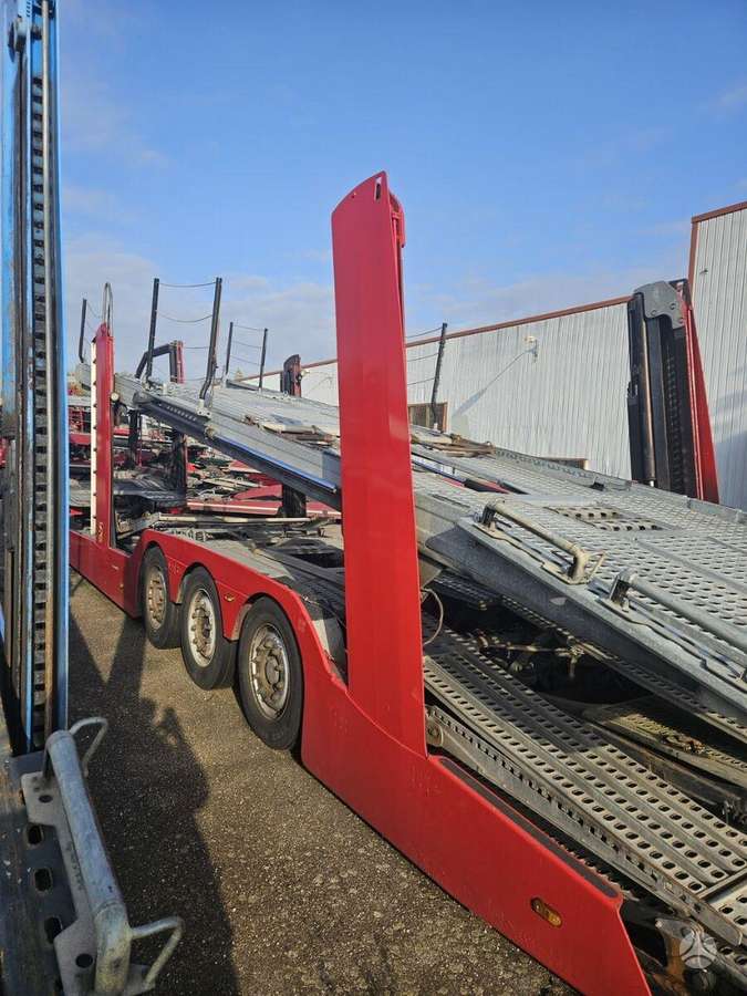 Lohr 300  2008, auto transporter