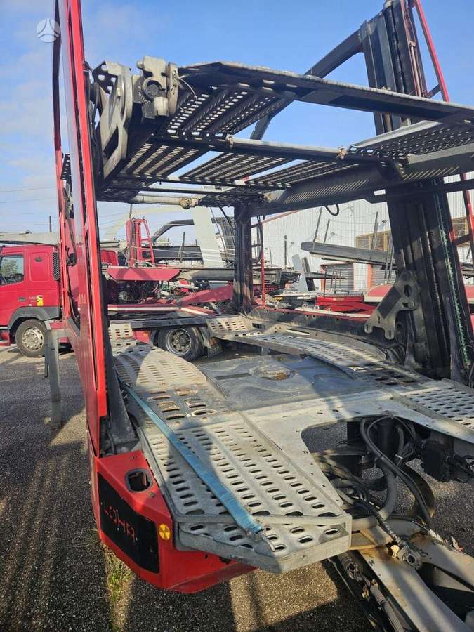 Lohr 300  2008, auto transporter