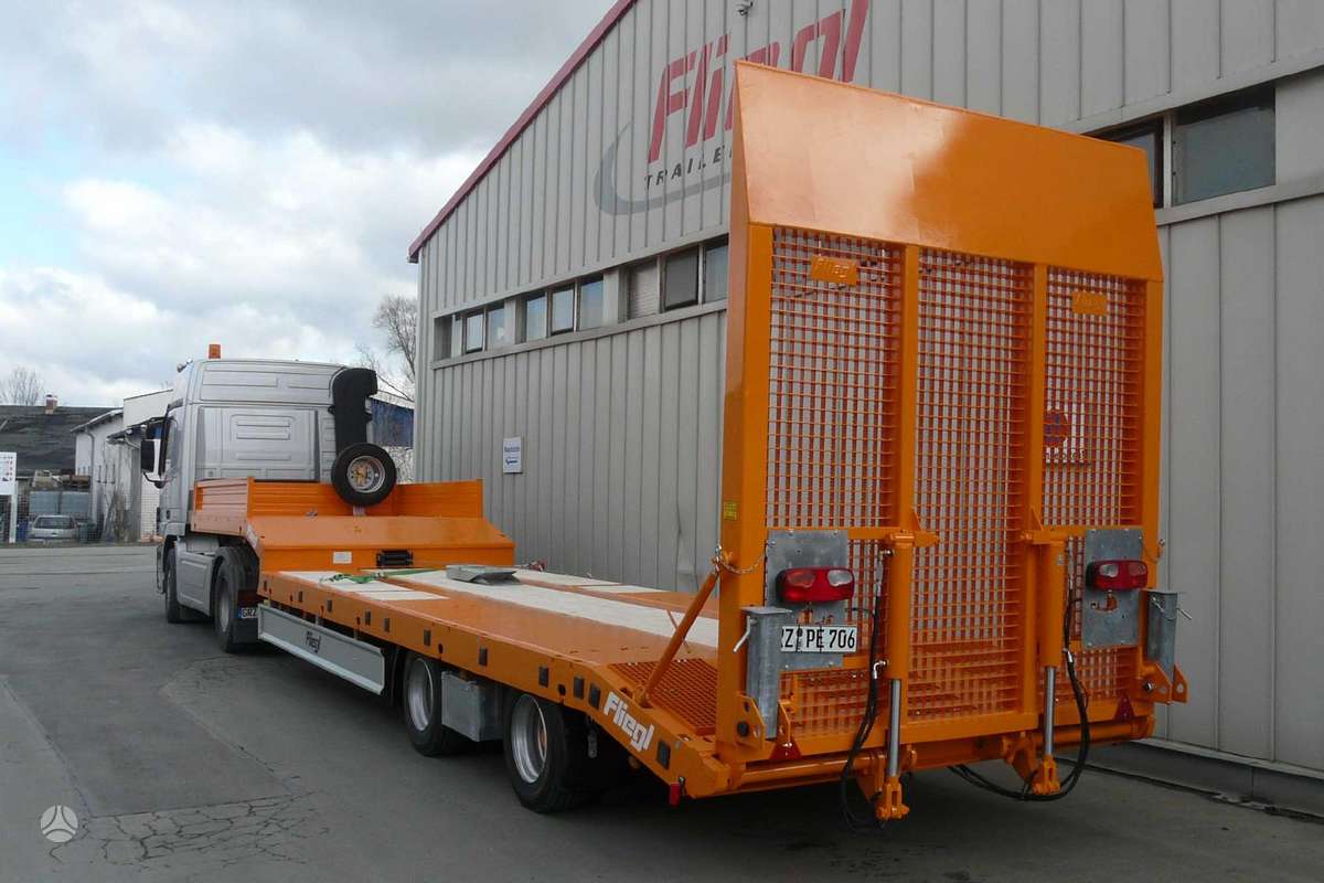 Fliegl SVS 600T, spec. priekabos / puspriekabės
