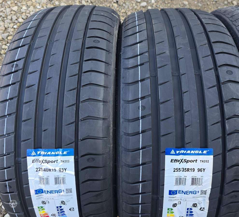 Triangle SIUNČIAME, летние 225/40 R19
