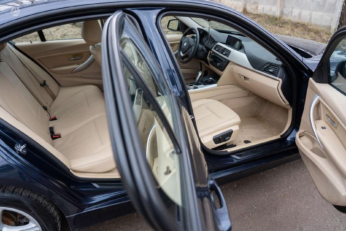 BMW 320, 2.0 l., Седан
