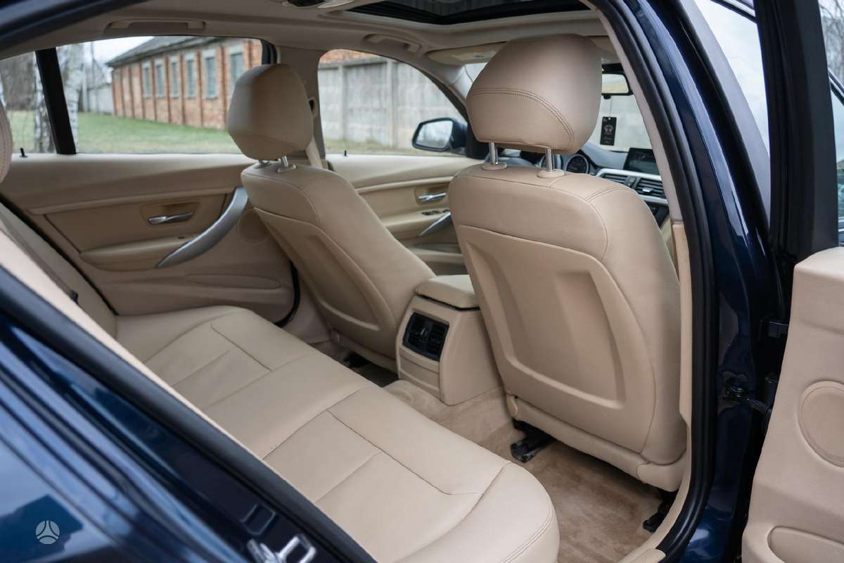 BMW 320, 2.0 l., Седан