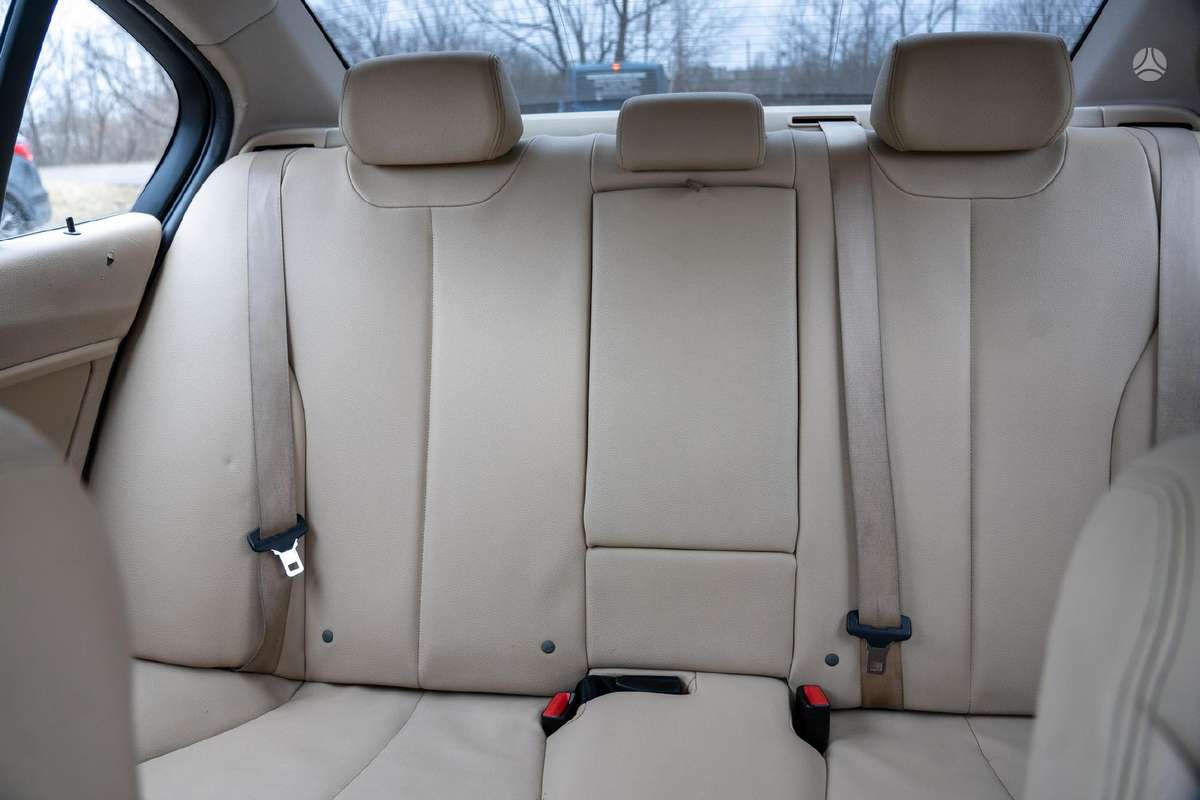 BMW 320, 2.0 l., Седан