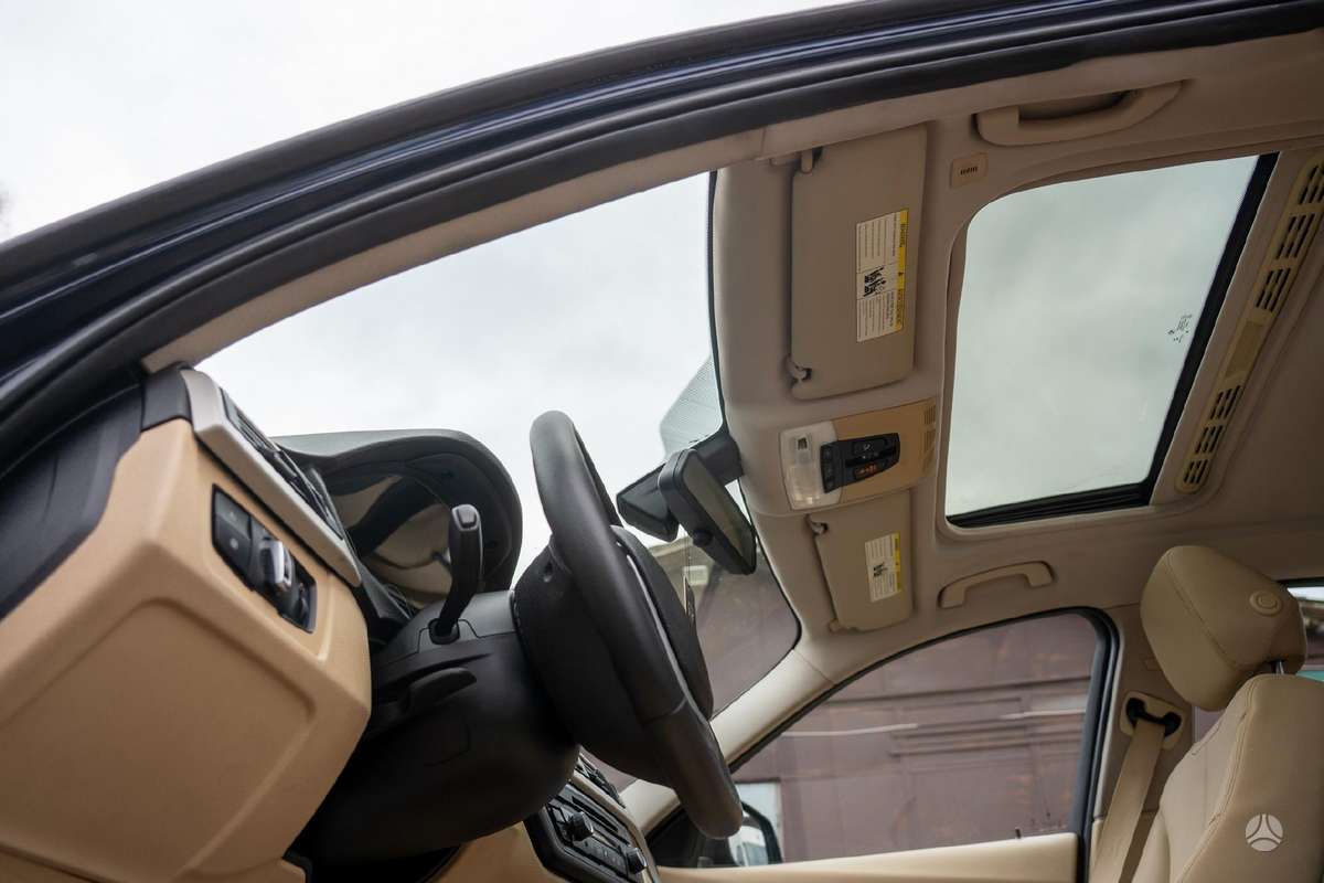 BMW 320, 2.0 l., Седан