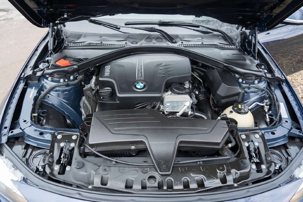 BMW 320, 2.0 l., Седан