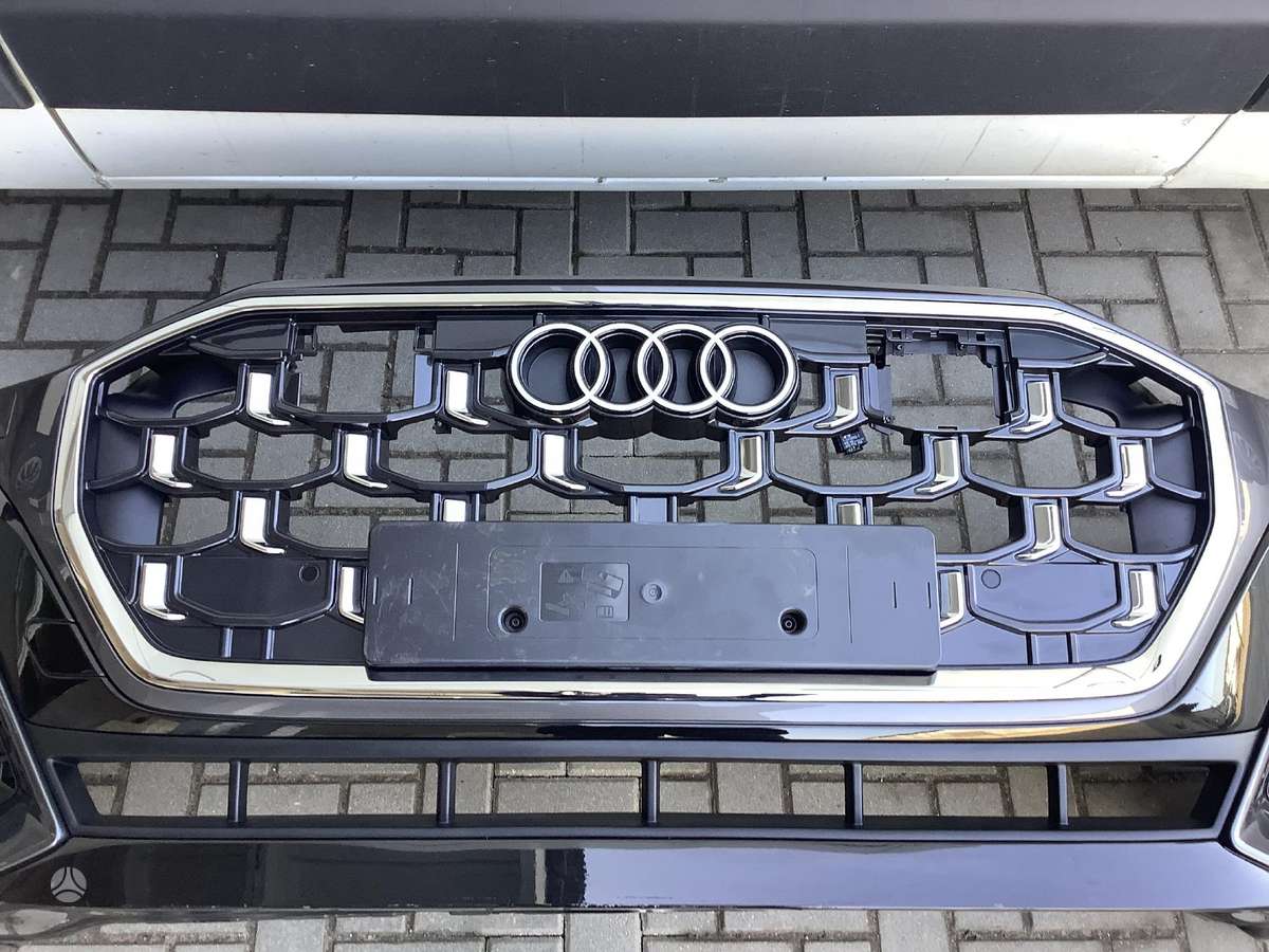 Audi Q8 kėbulo dalys