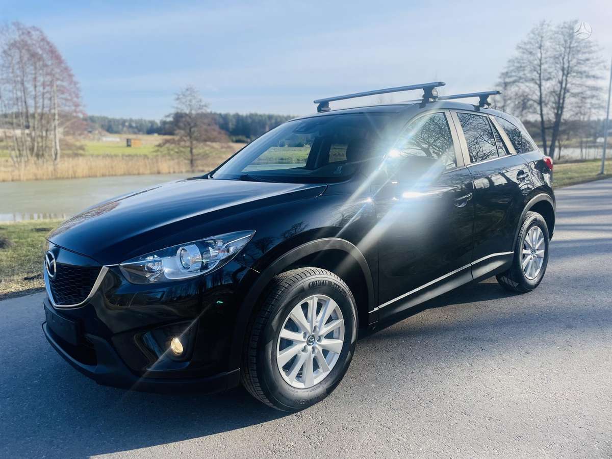 Mazda CX-5, 2.2 l., off-road / crossover