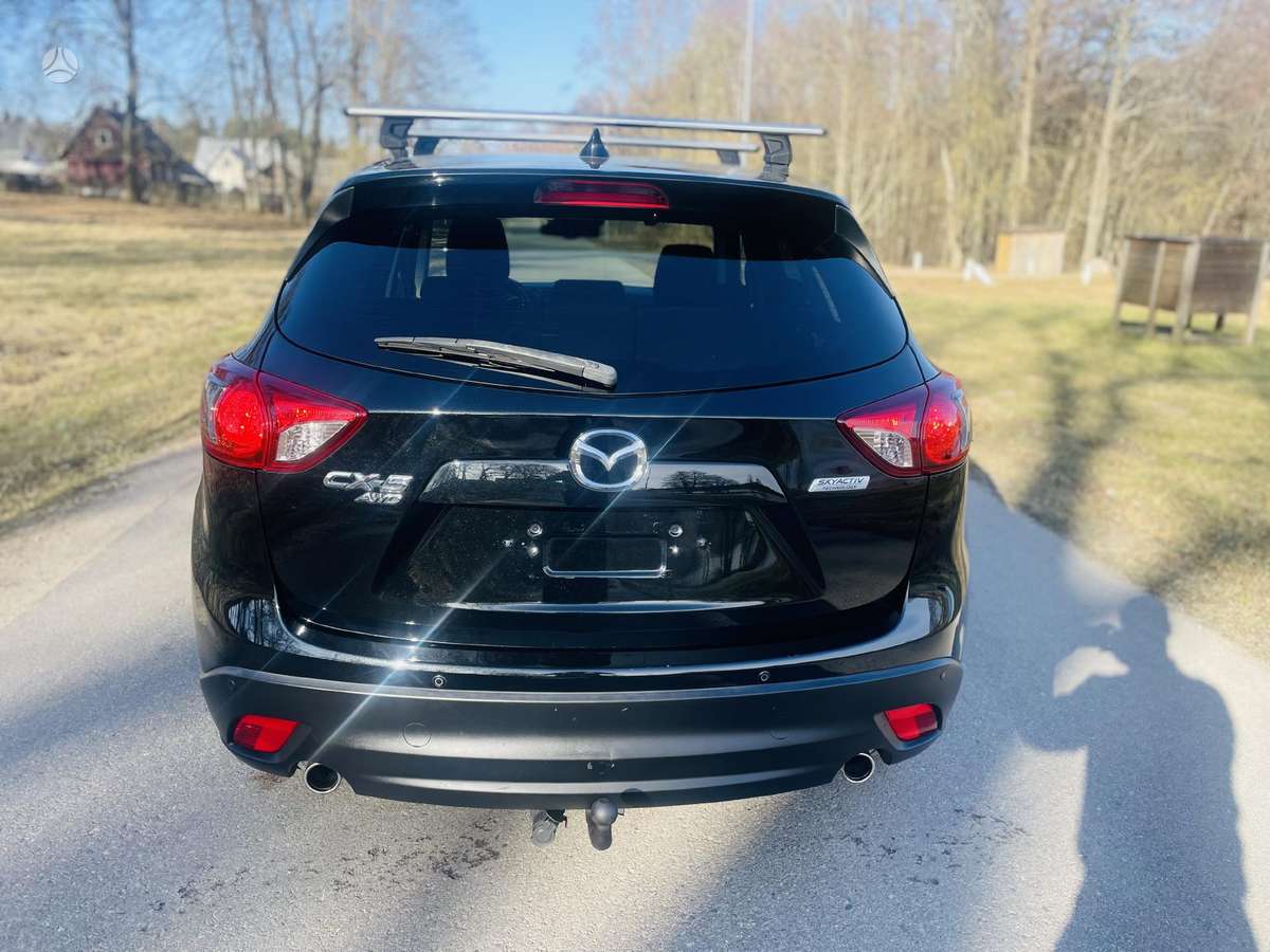 Mazda CX-5, 2.2 l., off-road / crossover