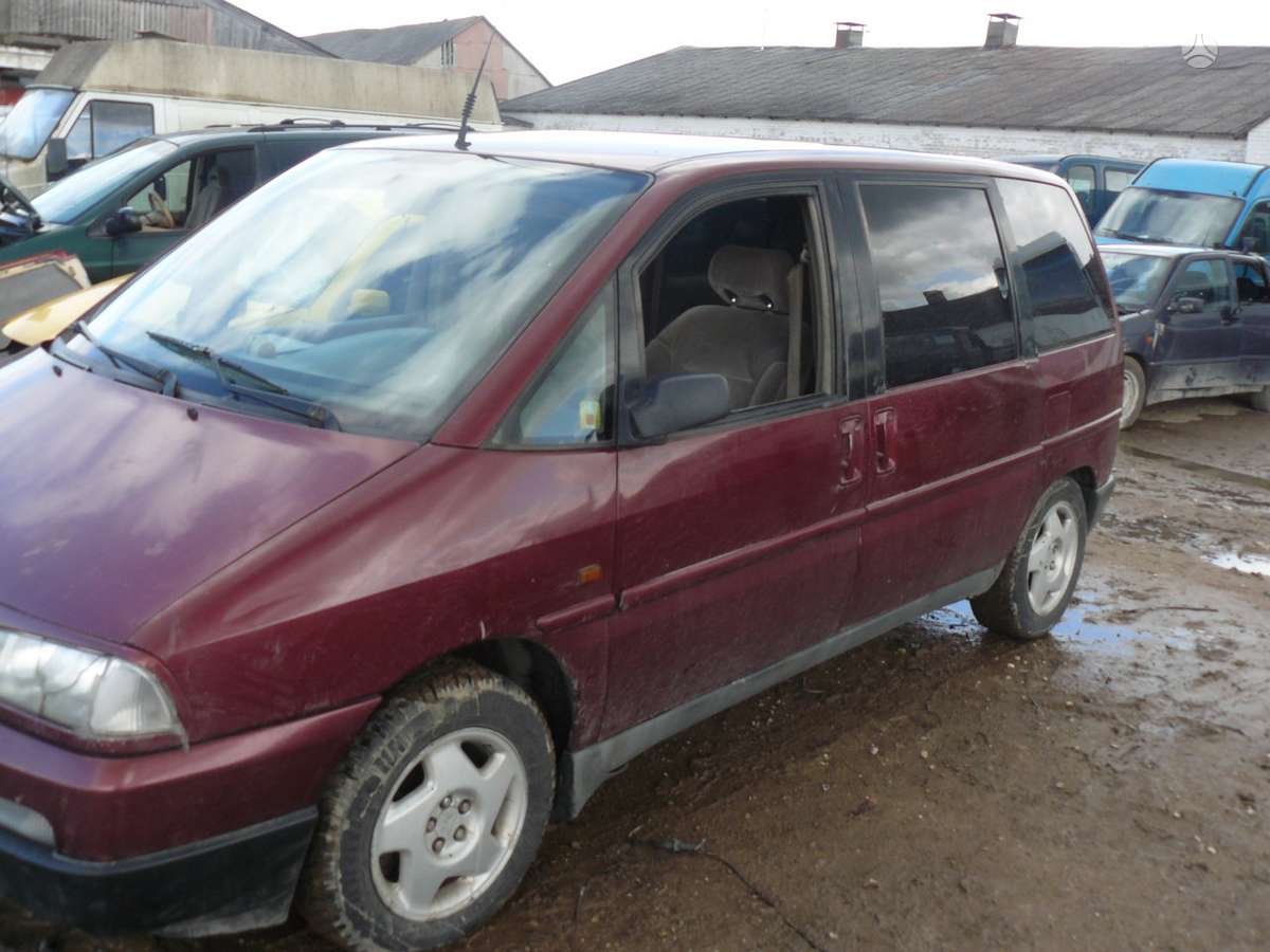 Peugeot 806
