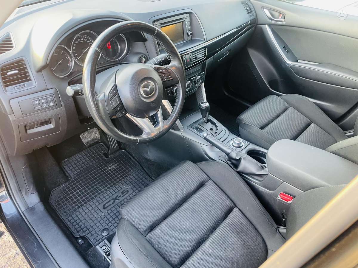 Mazda CX-5, 2.2 l., off-road / crossover