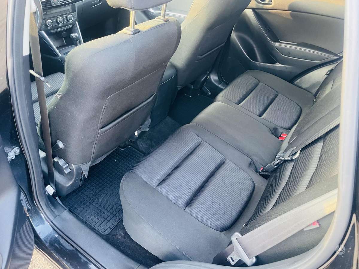 Mazda CX-5, 2.2 l., off-road / crossover