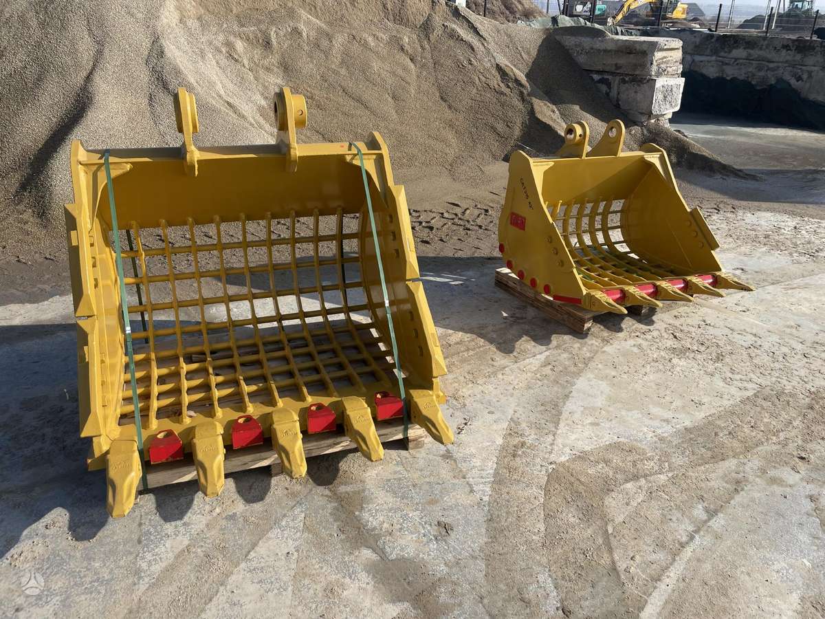 Caterpillar CAT 320, buckets