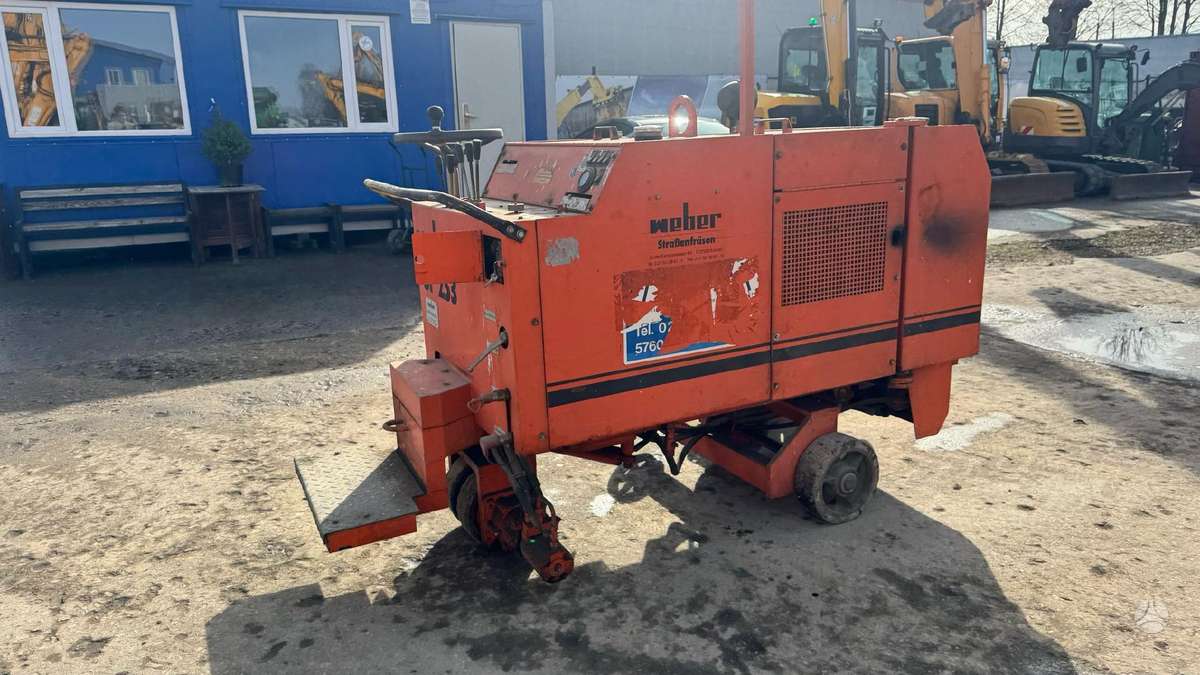 Weber SF253, paving machinery