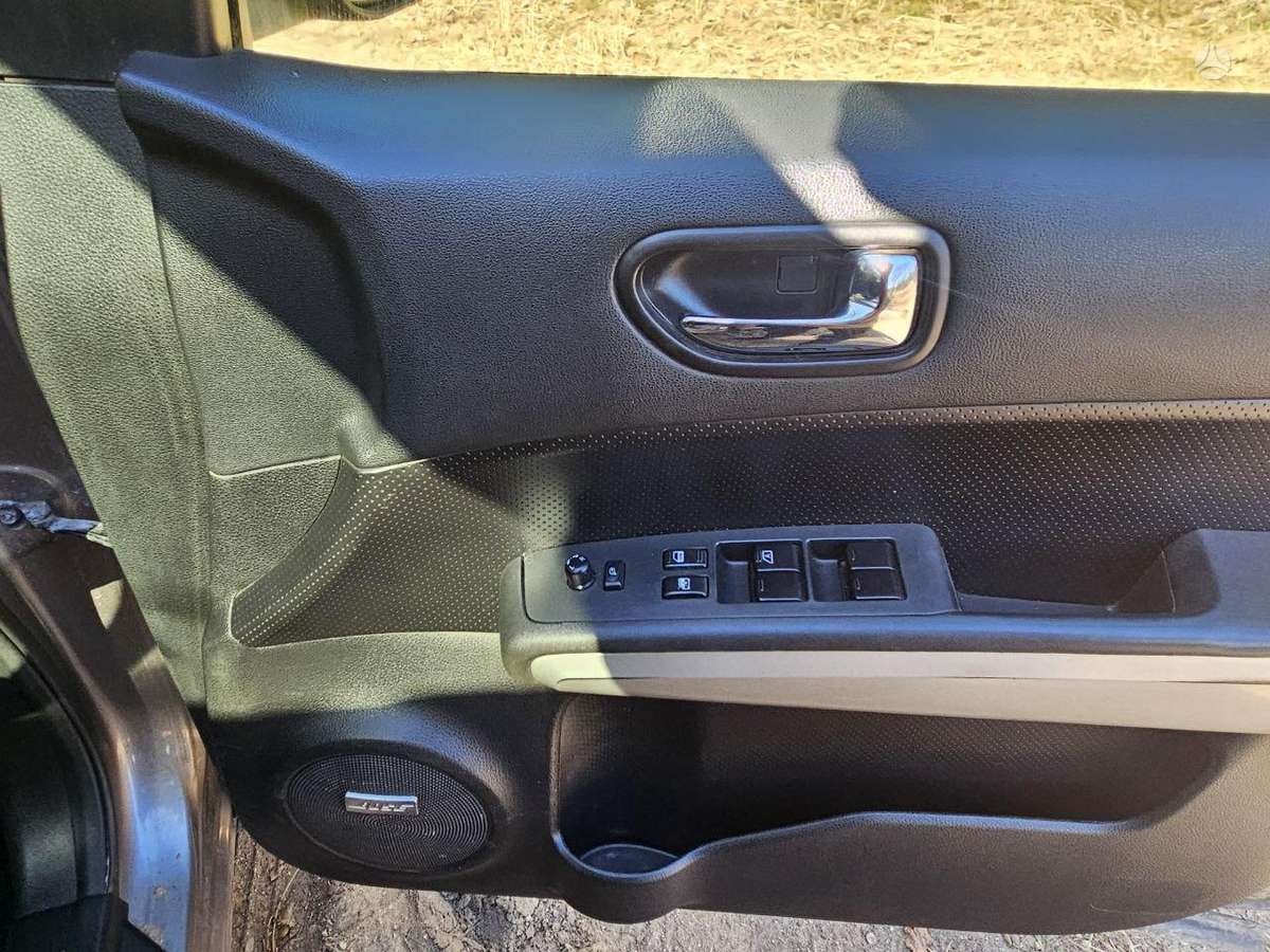 Nissan X-Trail Dalimis
