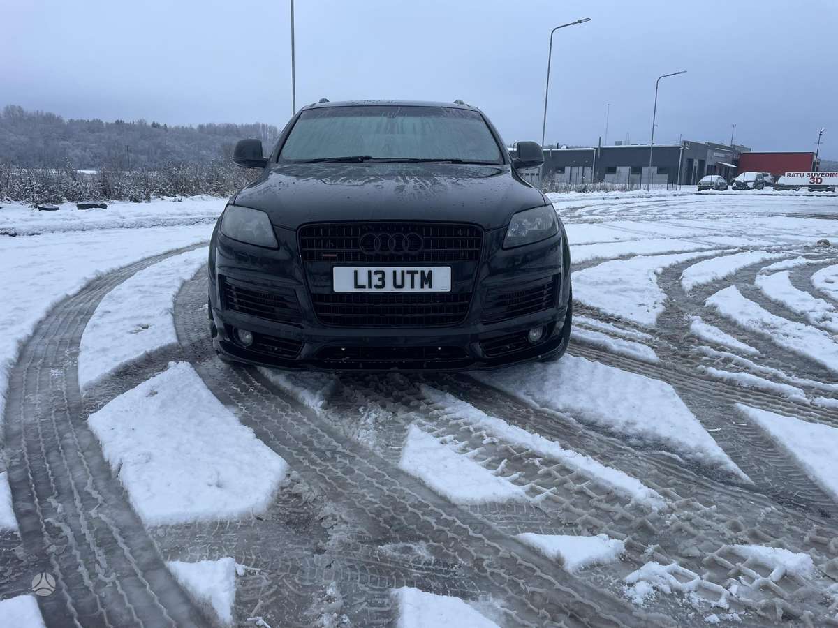 Audi Q7 Dalimis