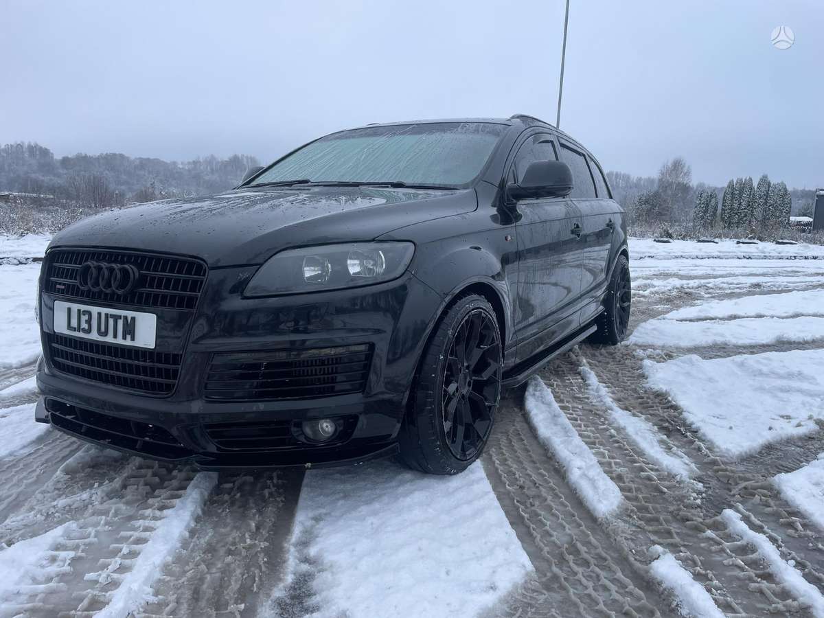 Audi Q7 Dalimis