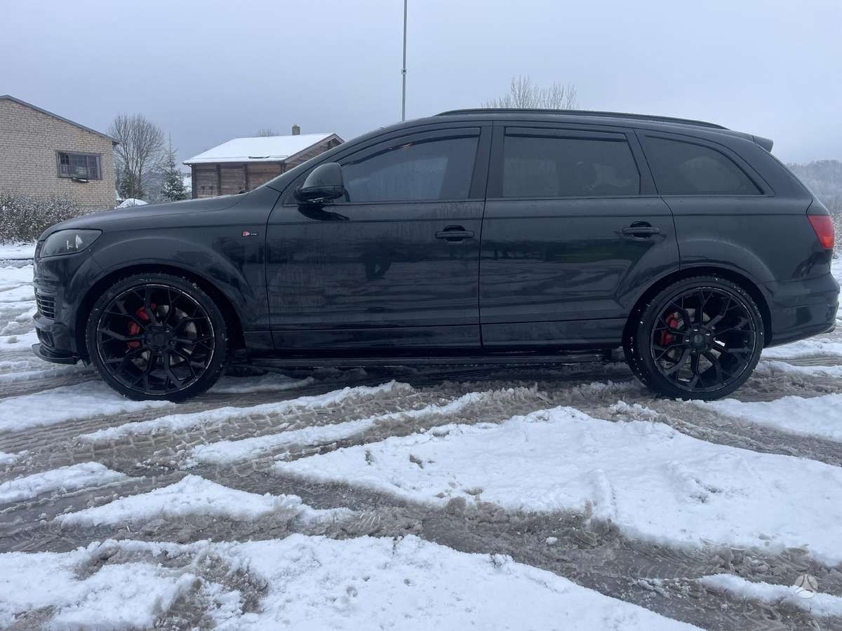 Audi Q7 Dalimis