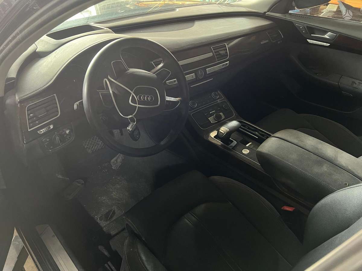Audi A8 L