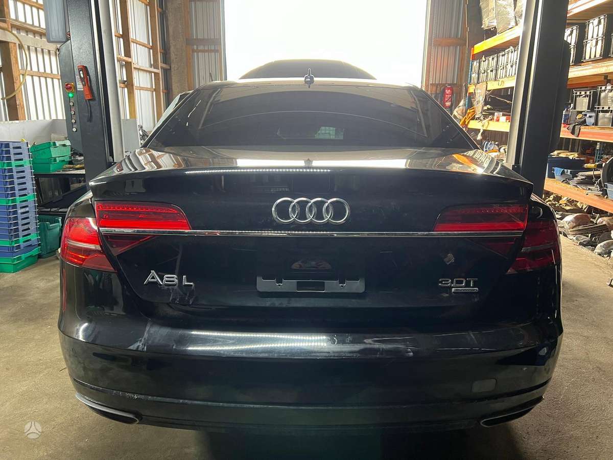 Audi A8 L
